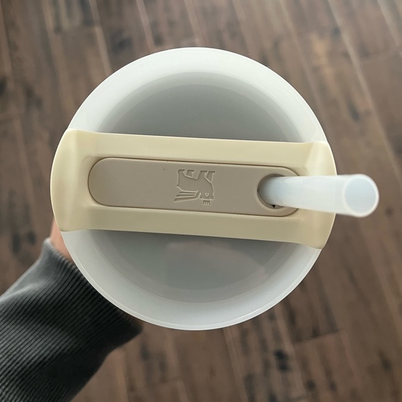 Stanley mini 20oz tumbler - Picture 2 of 3